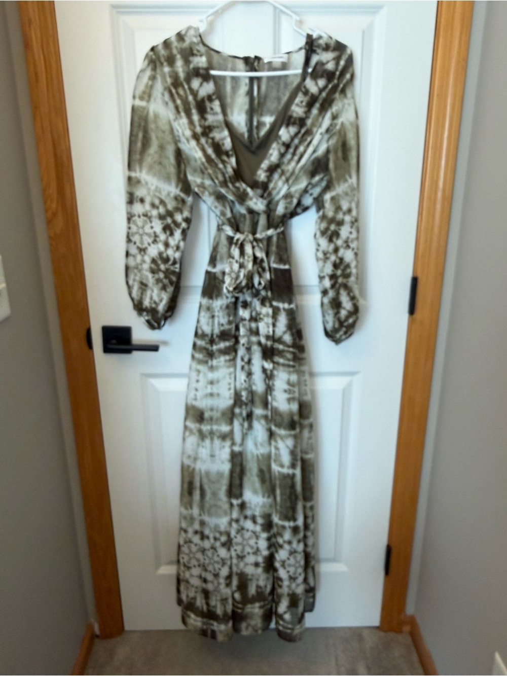 Calvin Klein Olive and White Tie-Dye Maxi Dress - Picture 7 of 9